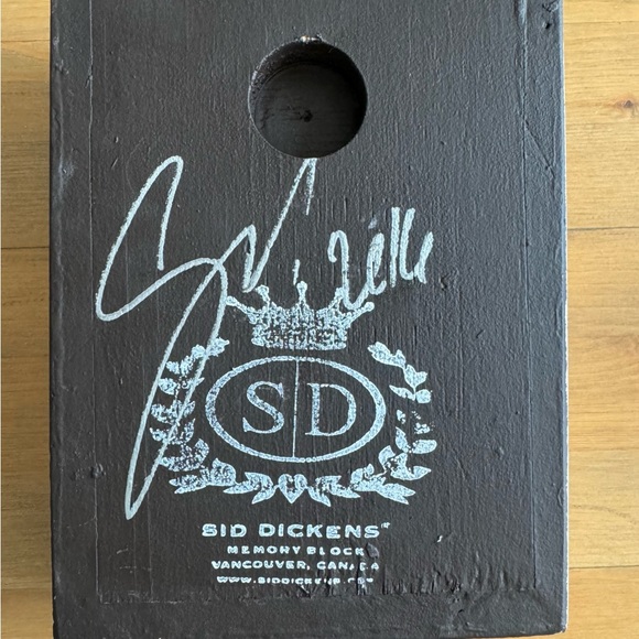 Sid Dickens signed memory block tile, T-204 Heraldry - Retired - Picture 3 of 3